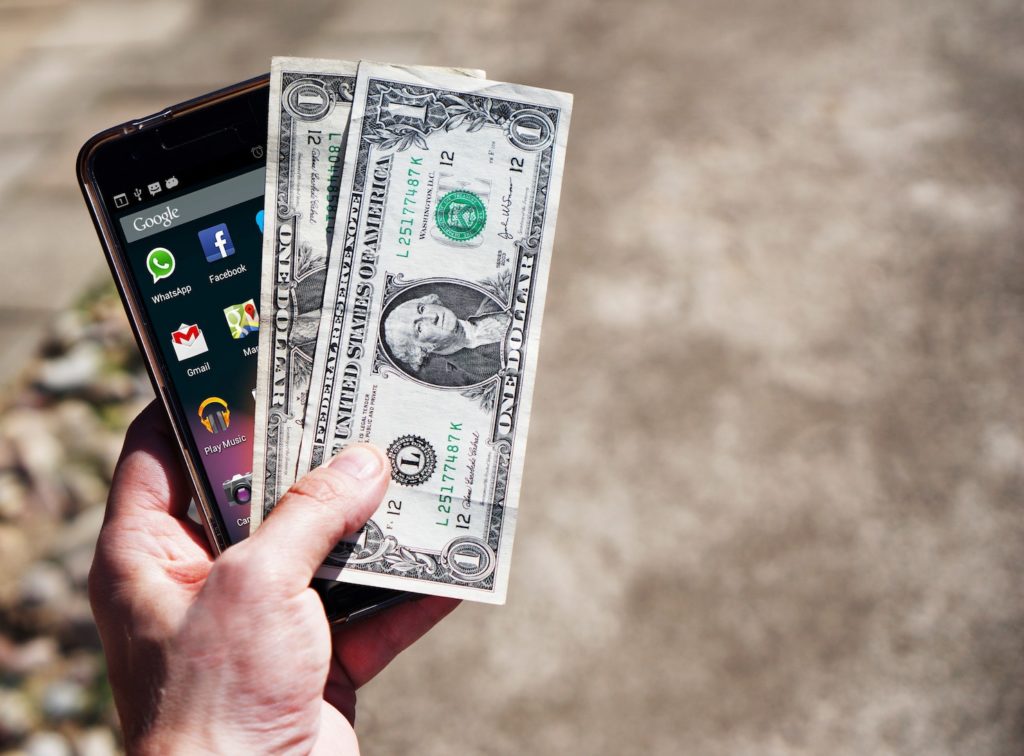 smartphone apps and money